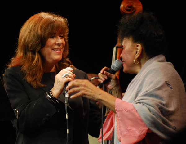 María del Mar Bonet y Omara Portuondo