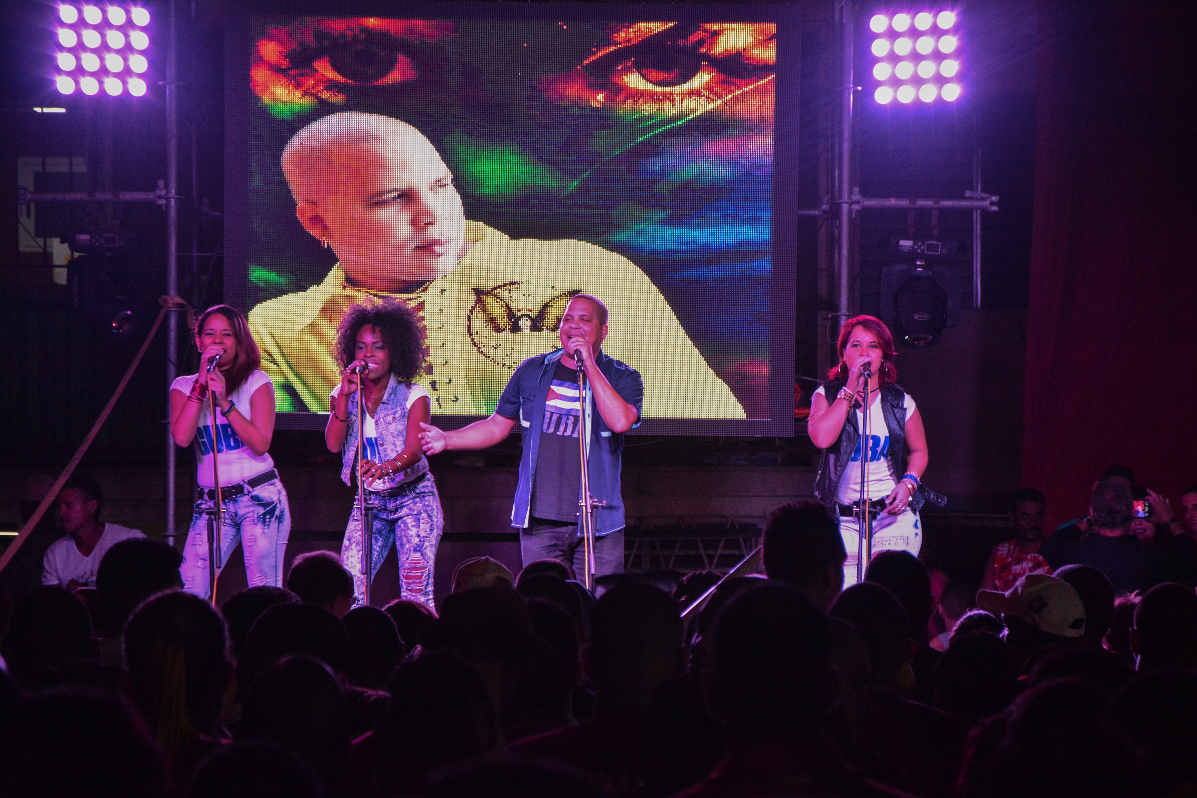 La noche tuvo como cierre un concierto de la agrupación Arnaldo y su Talismán