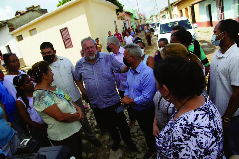 A velar por la calidad y a buscar siempre la integralidad en lo que se haga llamó Marrero Cruz.