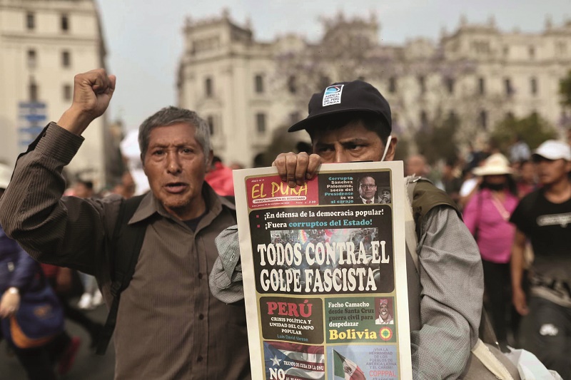 Manifestaciones contra el Congreso que destituyó a Pedro Castillo.