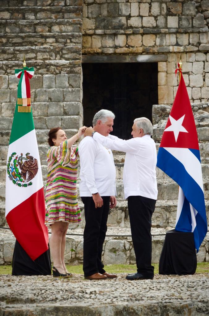 De «altísimo honor» catalogó el Primer Secretario del Comité Central del Partido Comunista de Cuba y Presidente de la República, Miguel Díaz-Canel Bermúdez, la decisión de concederle la Orden Mexicana del Águila Azteca, en el grado de Collar, que recibió de manos del presidente Andrés Manuel López Obrador, en la mañana de este sábado. 