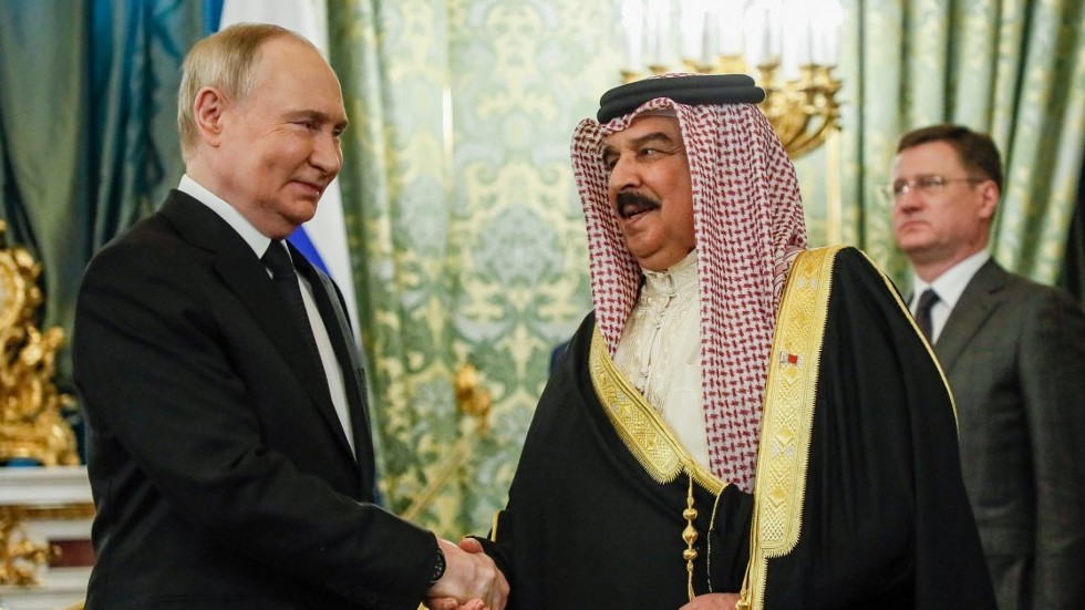 Vladimir Putin recibe al rey de Bahrein, Hamad Bin Isa Al Khalifa en el Kremlin.