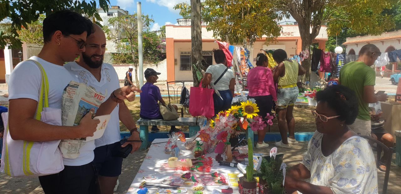 Feria para Mamá en Isla de la Juventud