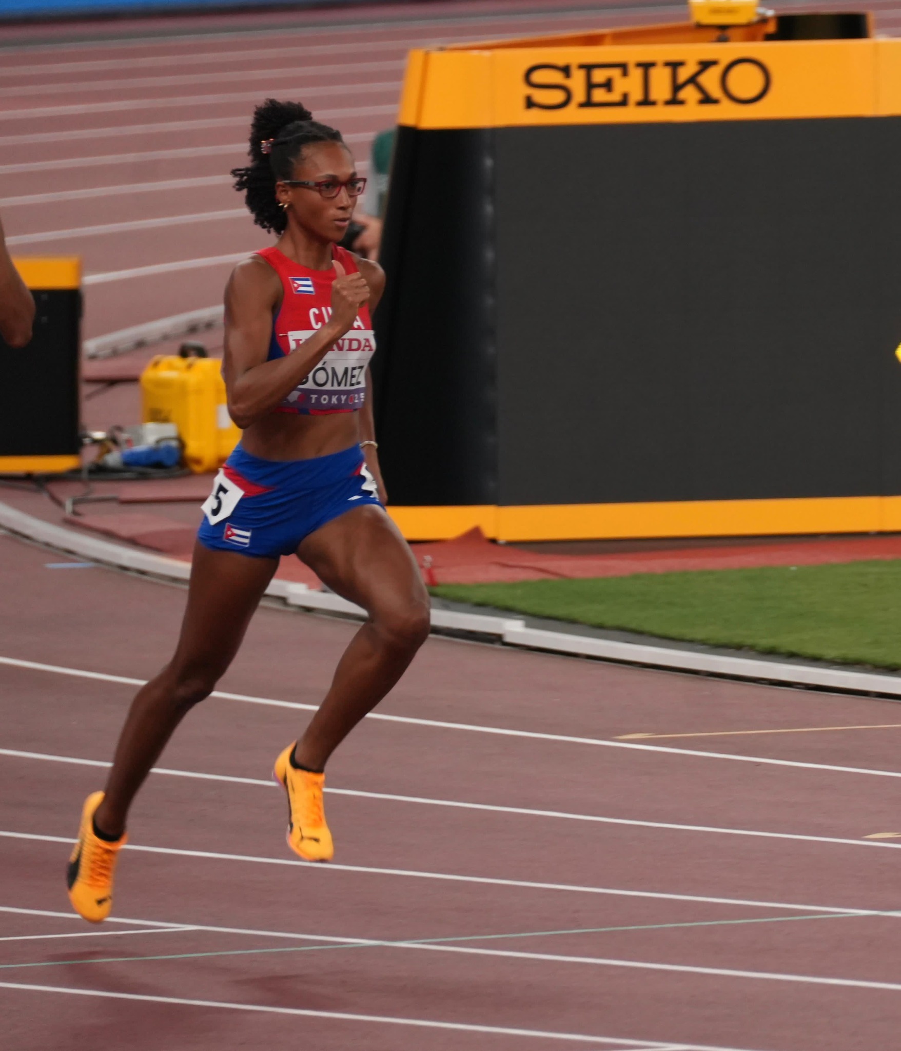 Roxana Gómez culminó sexta en la final de los 400 metros planos