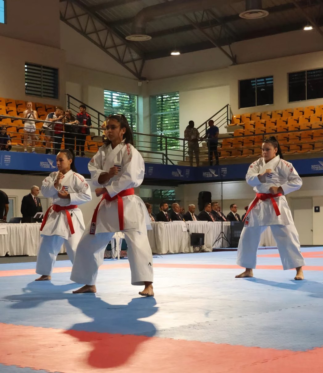 Los tríos cubanos de kata hicieron historia