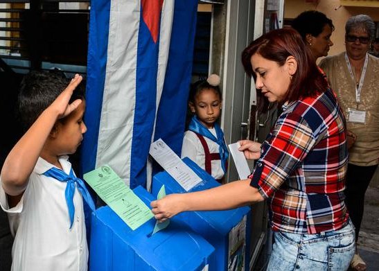 Susely Morfa ejerció su voto como líder de la juventud cubana.