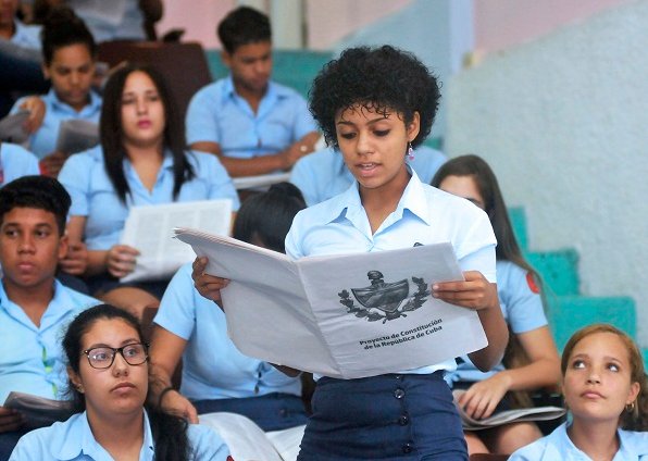 Los estudiantes del Instituto Vocacional de Ciencias Exactas Vladimir Ilich Lenin