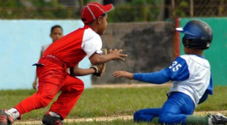 La Federación Cubana asumió el compromiso de crear una Liga Pequeña nacional