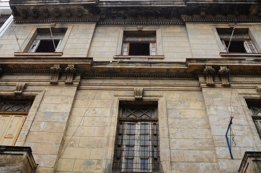 Edificio de la calle Aguiar 305