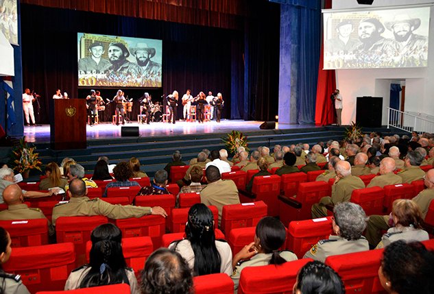 El acto político cultural por la efeméride se realizó en la Sala Universal de las FAR