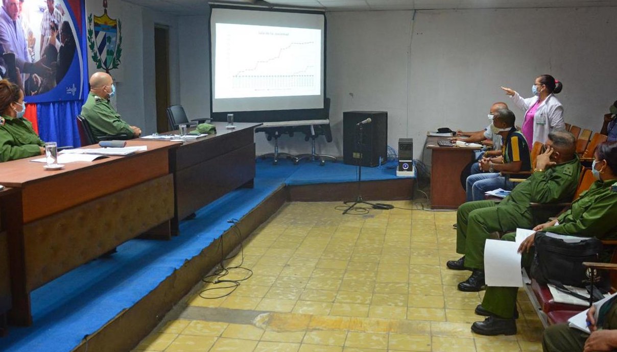 Dr María del Carmen Hernández actualiuza al CDM sobre resultados de estudios de tendencias en Isla de la Juventud