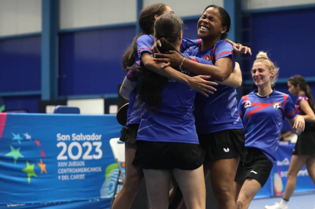 Las muchachas tuvieron dos partidos fenomenales que las llevaron a celebrar el título centrocaribeño.