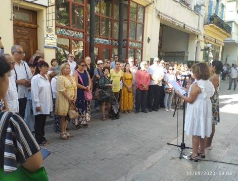 Visiblemente emocionada, agradeció a Cuba, a su pueblo que compartió lo que tenía con los chilenos que se refugiaron en Cuba,  a quienes le brindaron solidaridad, apoyo y cariño