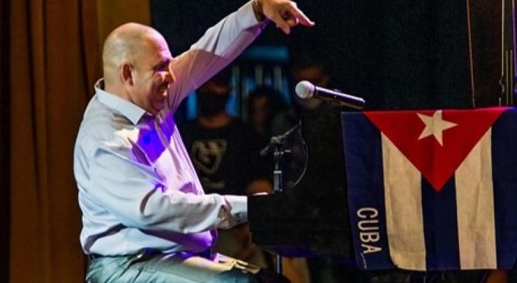 El pianista y compositor Nachito Herrera informó que rendirá homenaje a la música cubana con el concierto “Cuba Vive”, que inaugurará el capítulo santiaguero del Festival Internacional Jazz Plaza