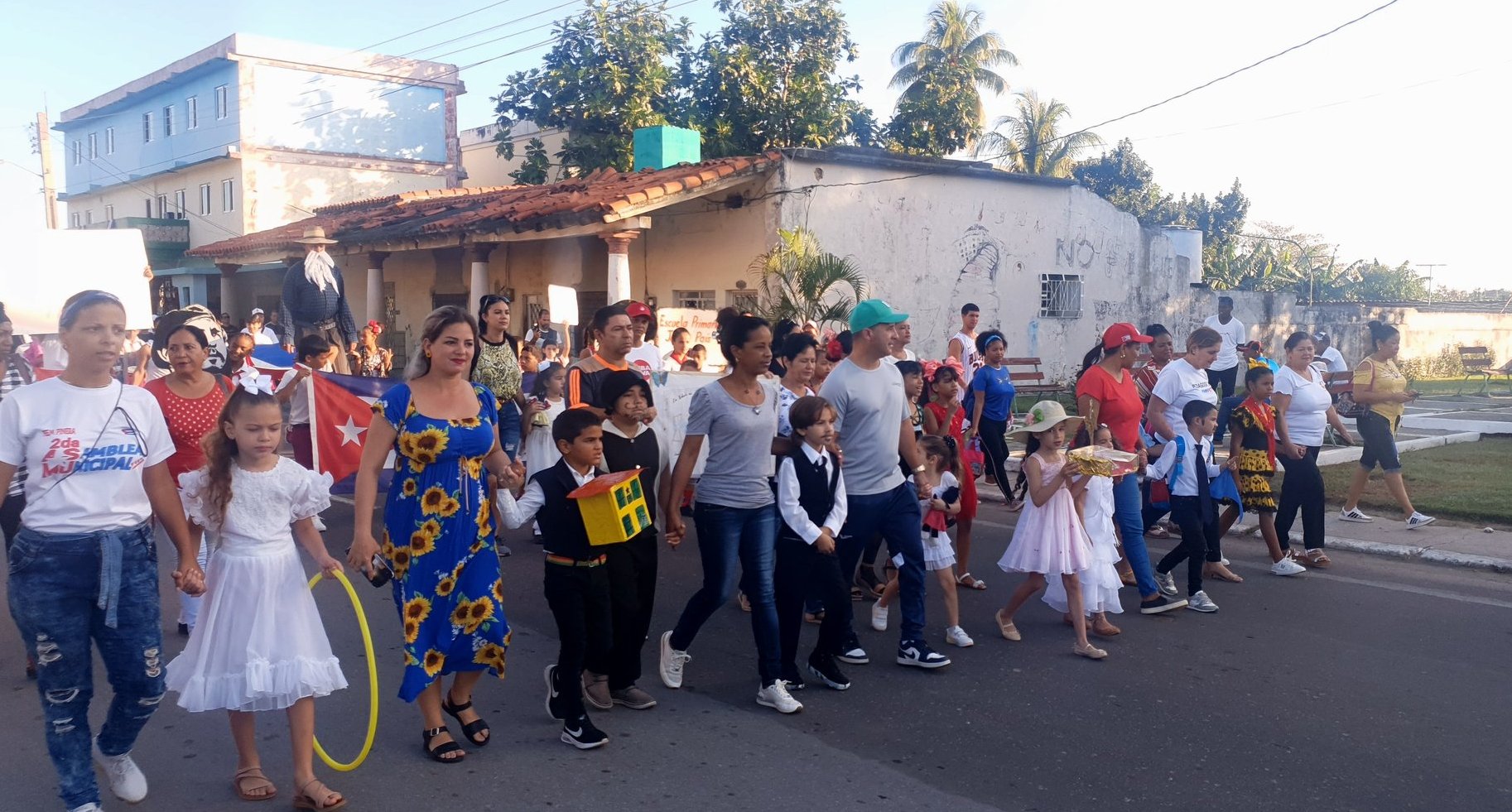 Desfile pioneril martiano en Isla de la Juventud