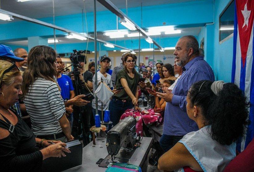 Visita del primer ministro, Manuel Marrero Cruz, al municipio Gibara en Holguín