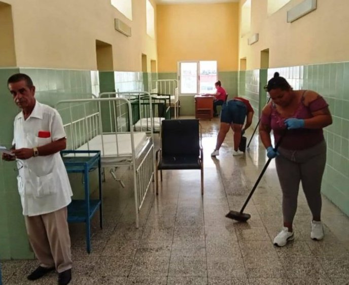 Trabajo voluntario en Hospital Pediátrico Eduardo Agramonte