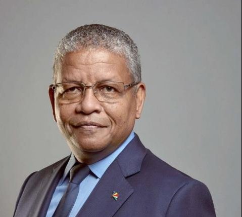 Presidente de la República de Seychelles, Excmo. Sr. Wavel Ramkalawan