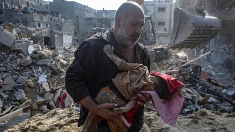 Nuevos ataques israelíes dejan decenas de muertos en Gaza