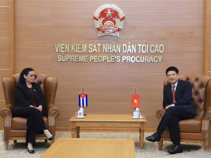 Fiscal General de Cuba recibida por su homólogo de Vietnam