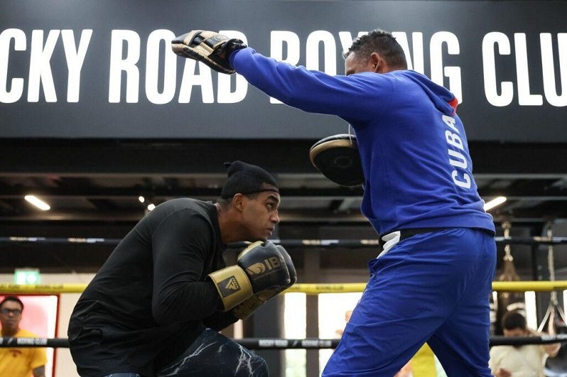 Arlen López (80 kg) y Víctor Sánchez