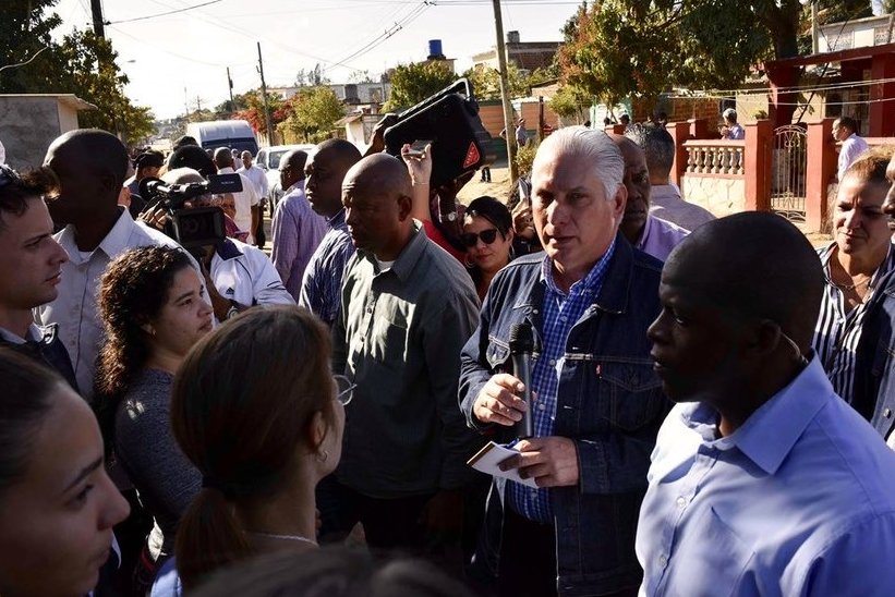 Destacó el Presidente la voluntad, que constata en cada lugar de Cuba al que llega, de emprender un camino de soluciones con la participación del pueblo y los mecanismos y estructuras del Poder Popular