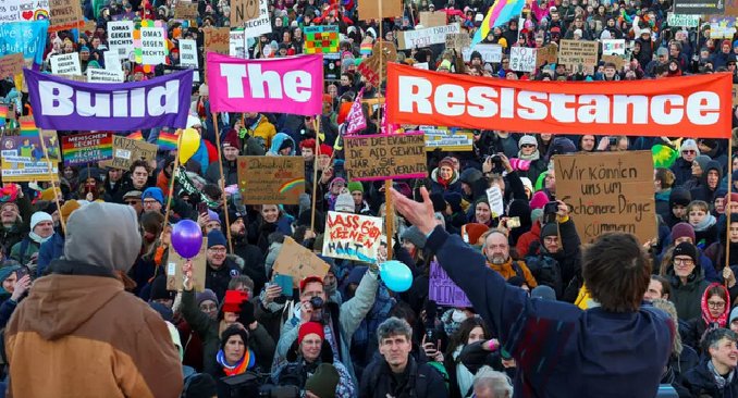 Una de las manifestaciones que tienen como foco de rechazo a la ultraderechista Alternativa para Alemania