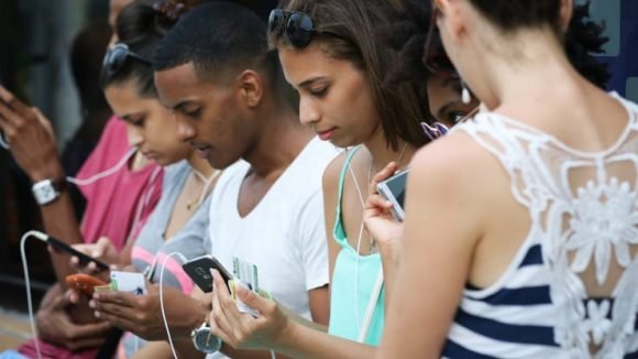 ¿Qué sucede en nuestro cerebro cuando no usamos el celular durante tres días?