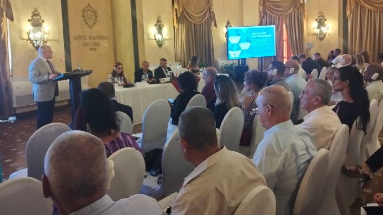 Cuba y Belarús por mayor intercambio económico y comercial