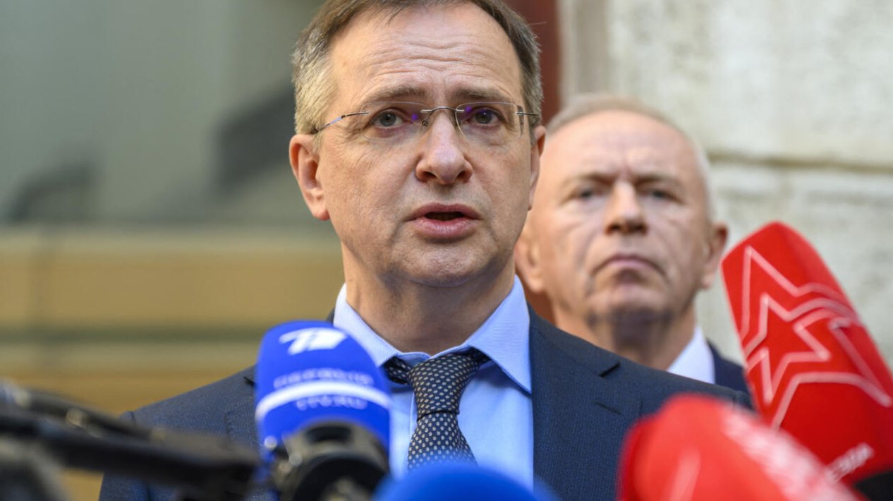 El líder de la delegación rusa, Vladímir Medinski