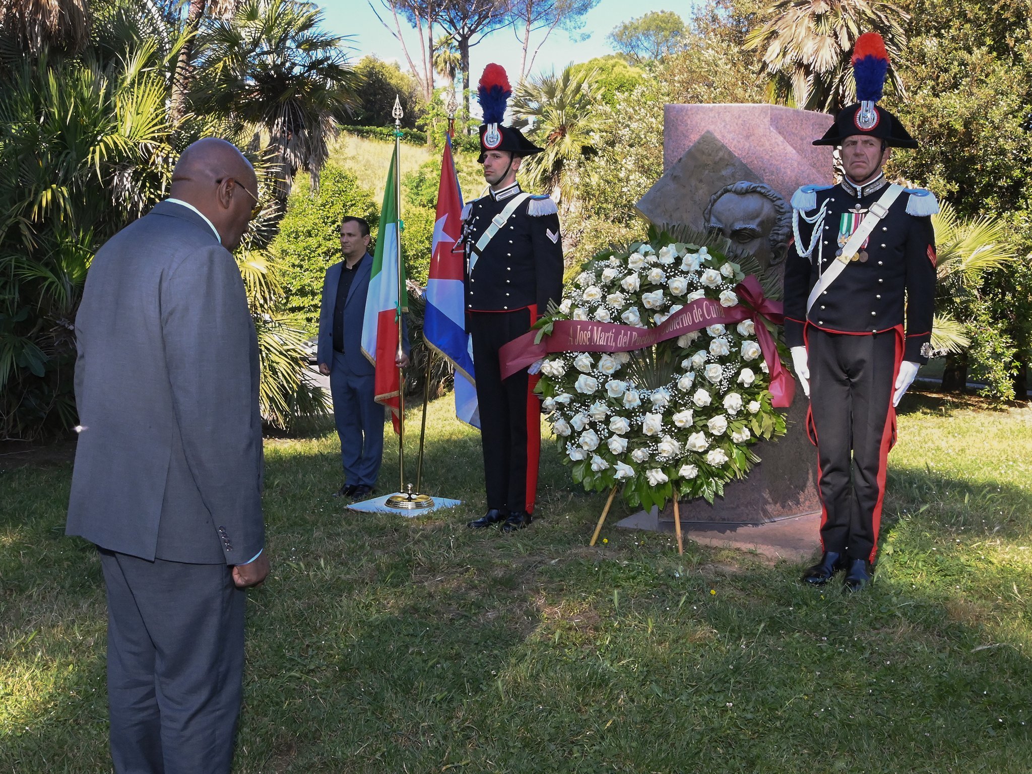 Homenaje de Salvador Valdés Mesa a Martí