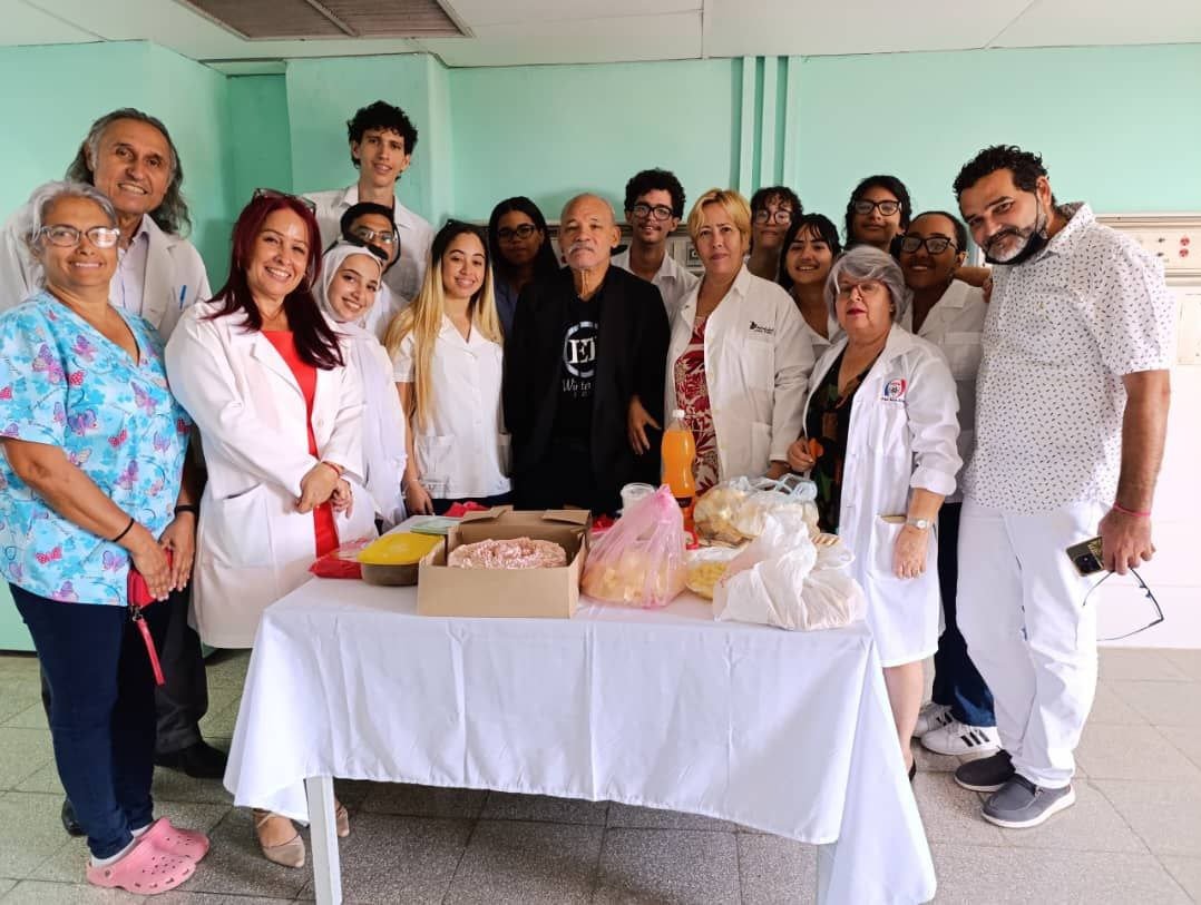 Dr. Carlos Manuel Maya Entenza