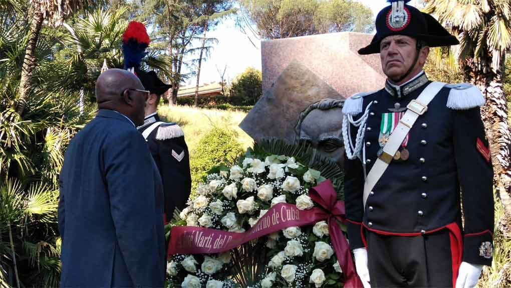Vicepresidente de Cuba tributa homenaje a José Martí en Italia