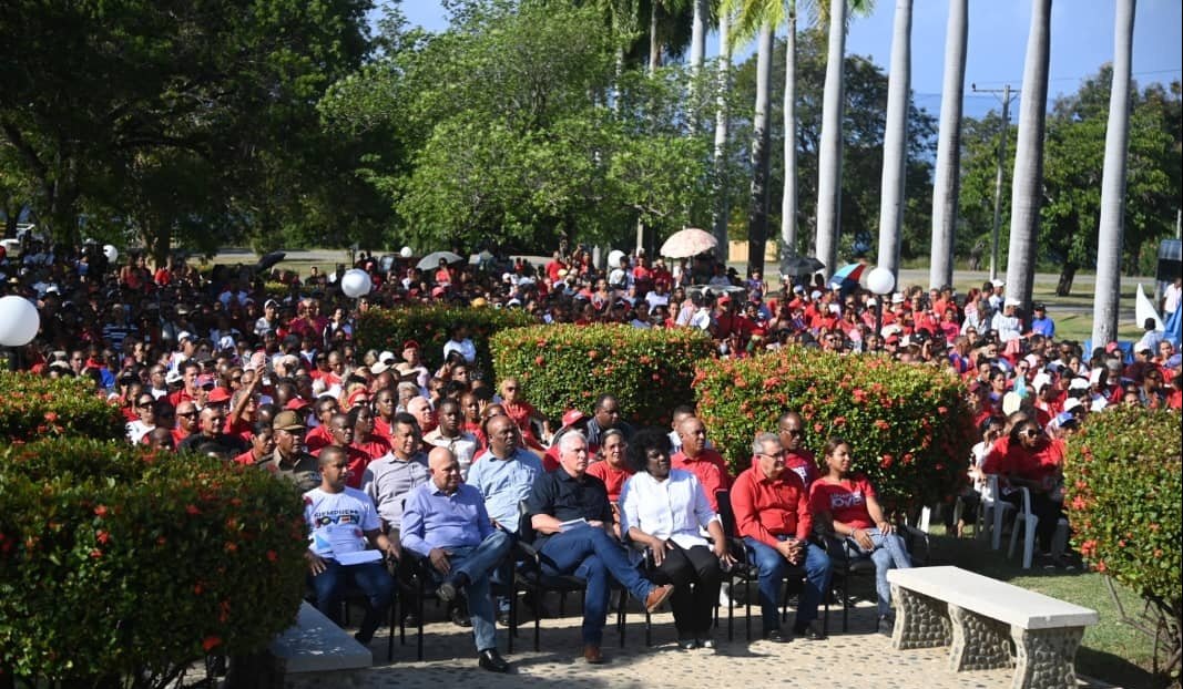 Conmemoración por el aniversario 68 del combate en el Uvero