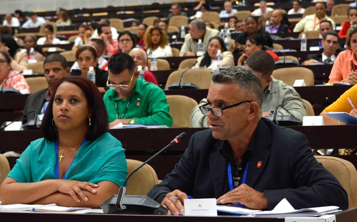 Un amplio debate suscitó el tema económico durante la primera jornada del 5to. Período Ordinario de Sesiones