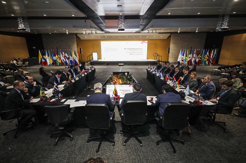 Los países integrantes de la Celac han debatido las vías para alcanzar soberanía energética de las naciones latinoamericanas.
