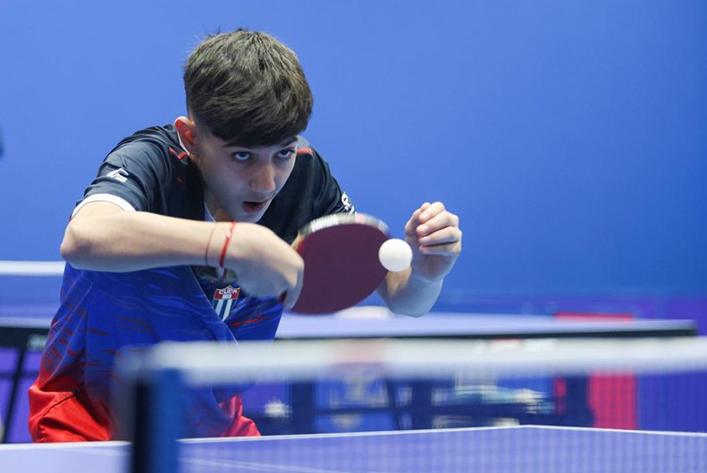 Andy Maqueira ha conseguido mucho desde que comenzó la práctica del tenis de mesa.