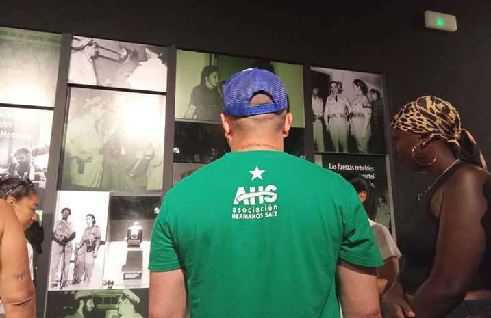 Con el homenaje a Martí, Mariana, Céspedes y el líder histórico de la Revolución Cubana, en el cementerio patrimonial Santa Ifigenia, se inició el programa de actividades de la comitiva