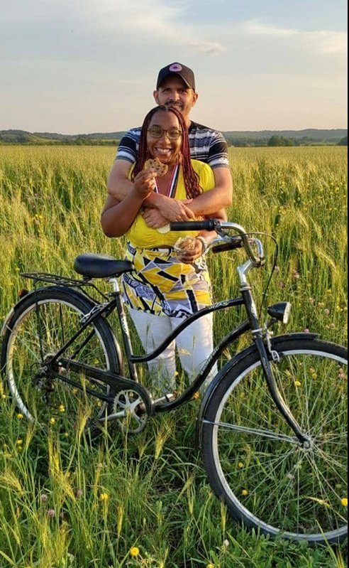 Un paseo en bici es también un modo de compartir afectos y descubrir intereses comunes.