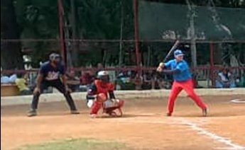 Maquinaria y Gallos tendrán que disputar un tercer partido para decidir el nuevo campeón.