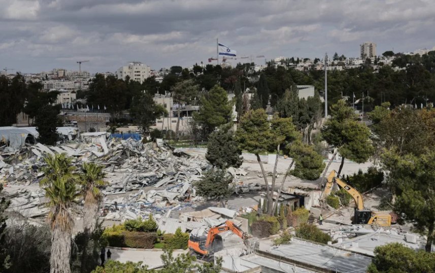 Israel ejecuta demoliciones de instalaciones