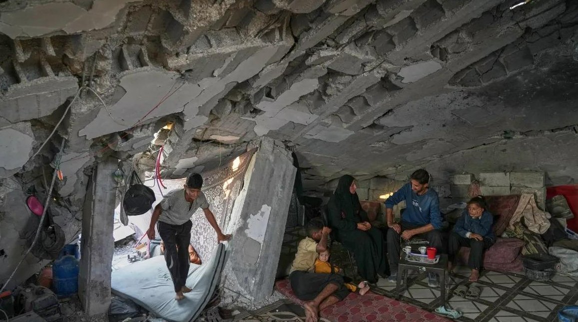 Los escombros han sido refugio para muchas familias de Gaza.