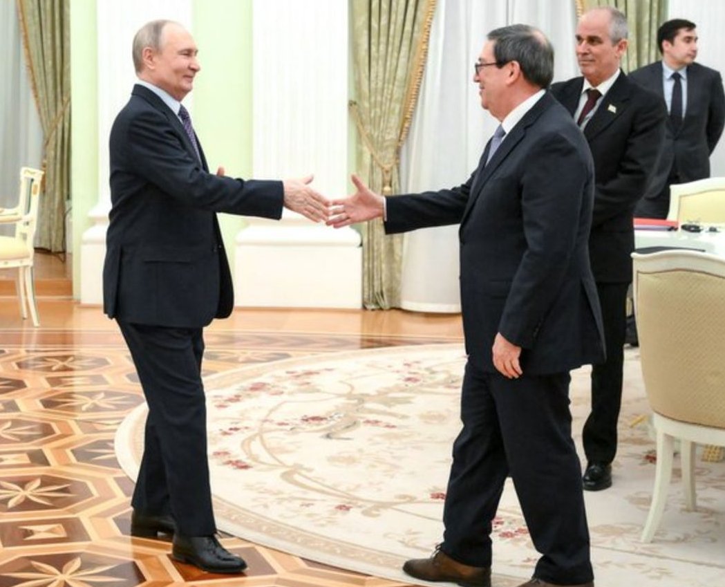 Putin recibió en Moscú al canciller cubano Bruno Rodríguez