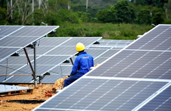 Sistema de Almacenamiento de Energía en Baterías