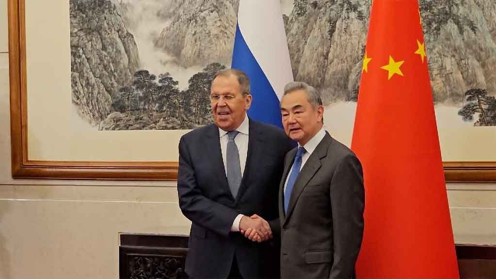 Cancilleres de Rusia y China