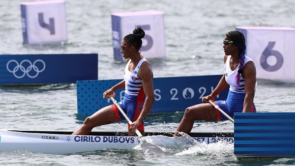 Canoístas cubanas