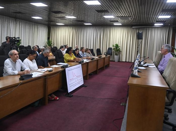 Escuchando a los artífices de un campo del saber y de la praxis que ha sido fruto del desvelo fidelista y que solo pueden ostentar naciones con cierto desarrollo, resultaba inevitable pensar en todo lo que Cuba ha hecho y hace por defender y cuidar la vida de sus hijos.