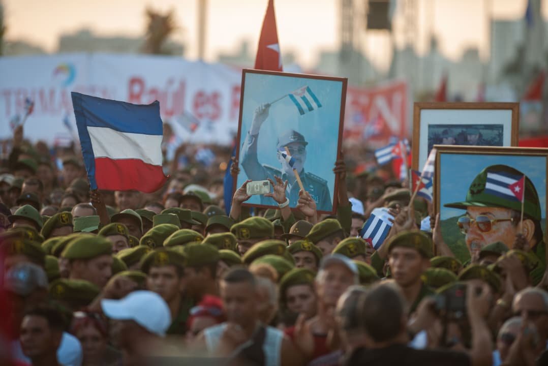 El pueblo cubano ha mostrado masivamente su apoyo al General de Ejército Raúl Castro Ruz.