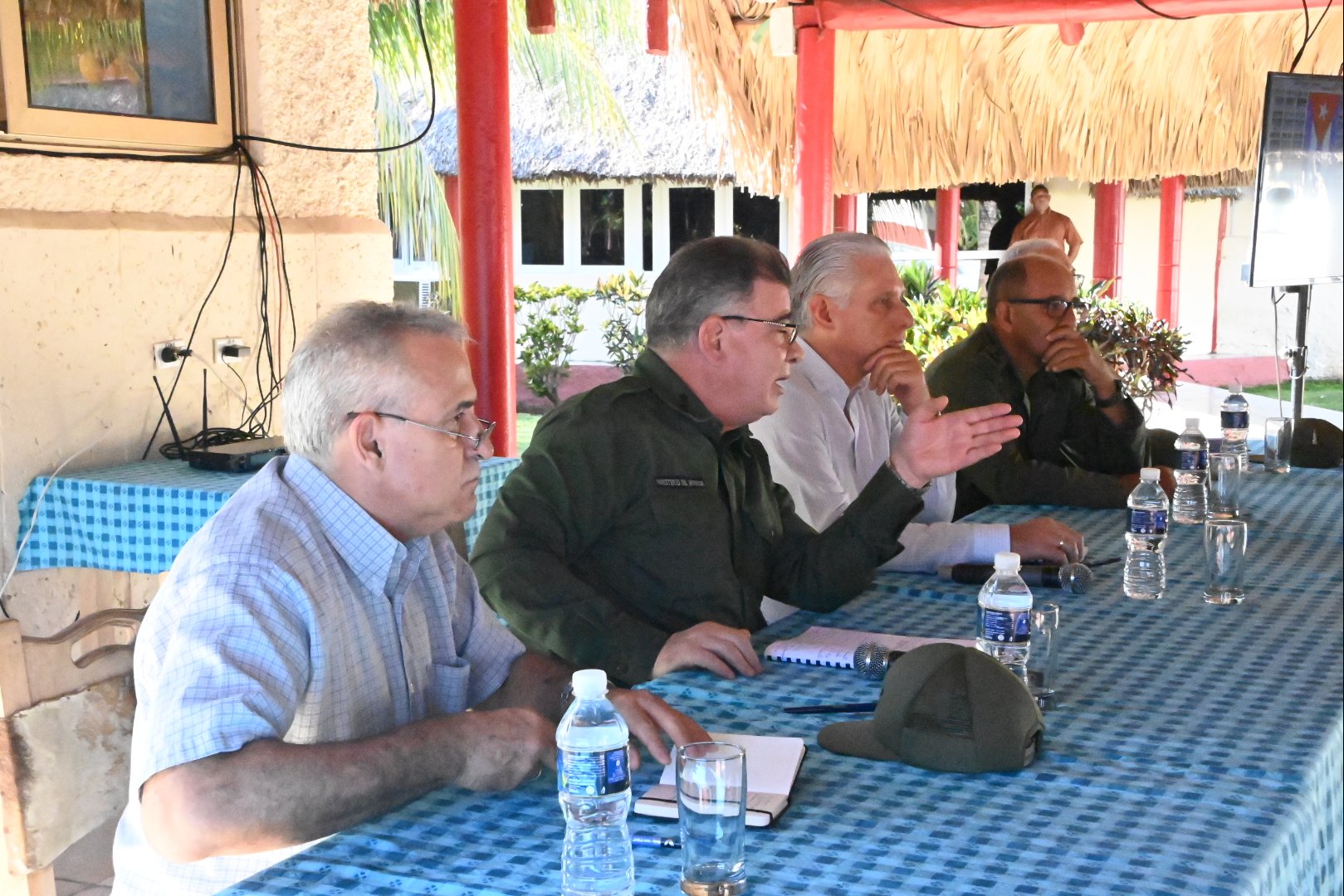 El Presidente del Consejo de Defensa Nacional, Miguel Díaz-Canel Bermúdez, visitó en la mañana de este sábado la Zona de Defensa Wajay