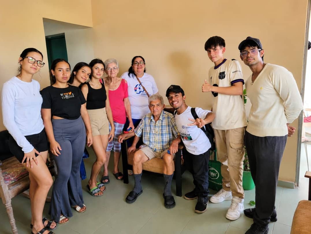 Estos jóvenes escriben, con acciones de bien, su propia historia.